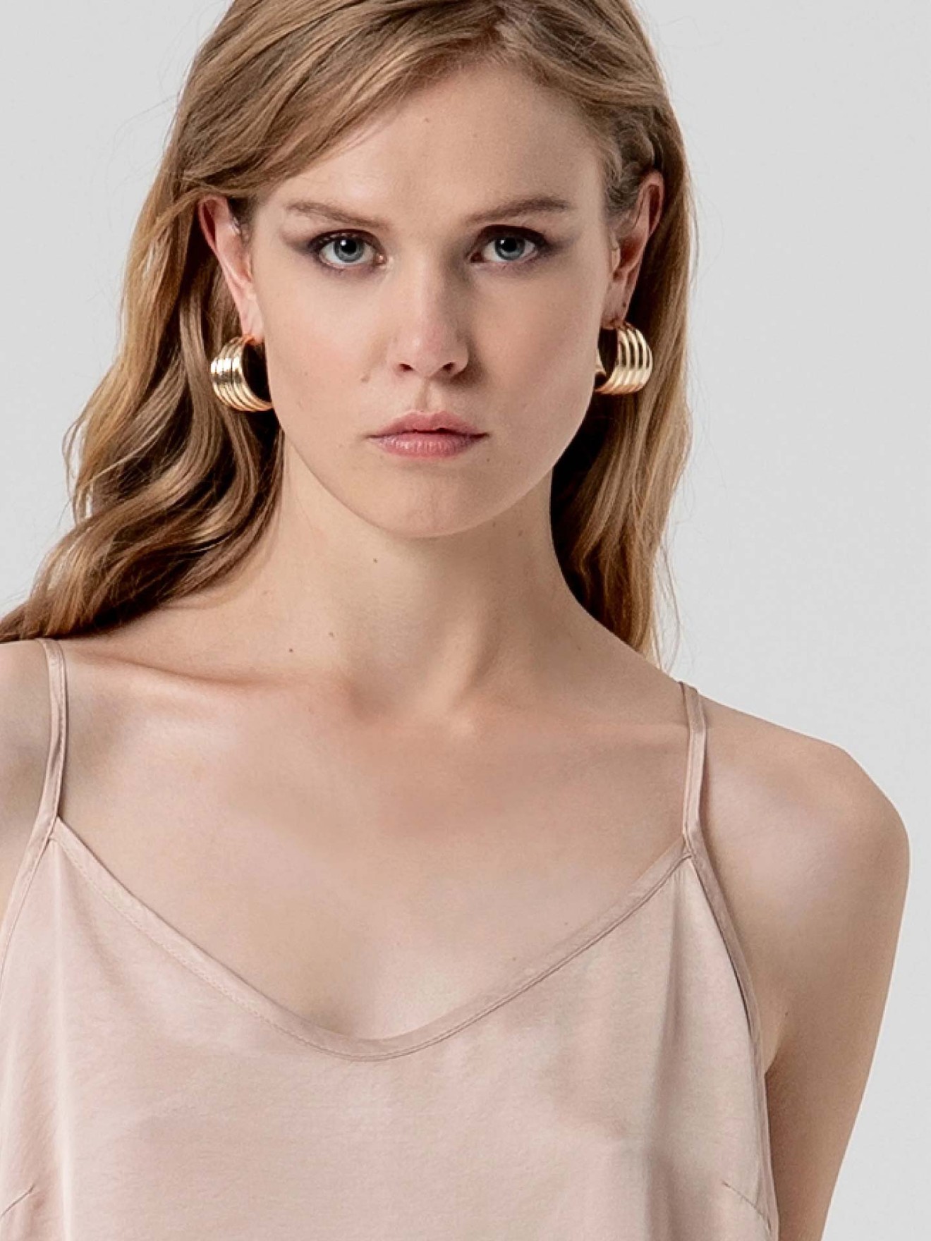 Top de Al�as com Bainha de Franjas