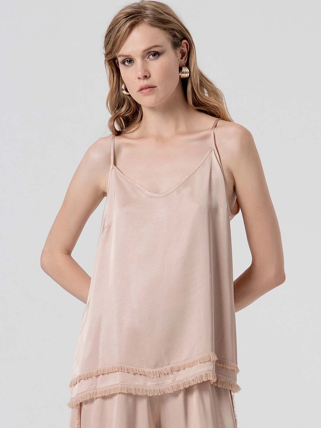 Top de Al�as com Bainha de Franjas