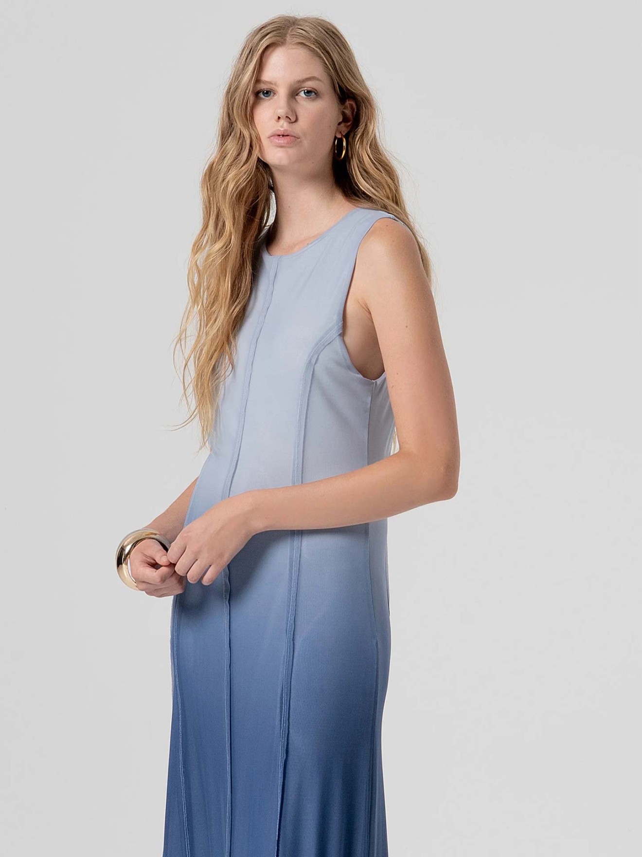 Vestido Comprido com Efeito Degrad�