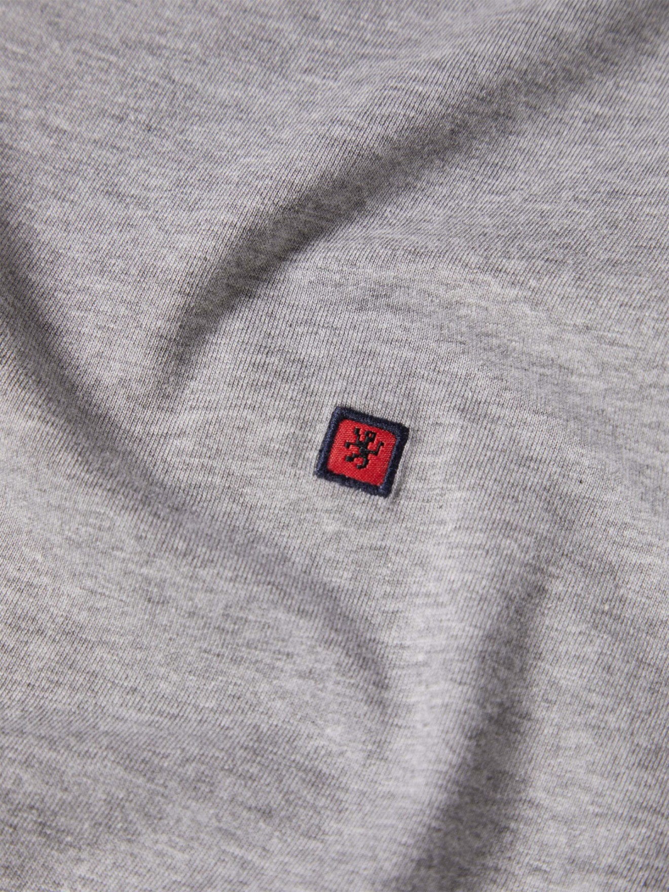 T-shirt Básica com Bordado