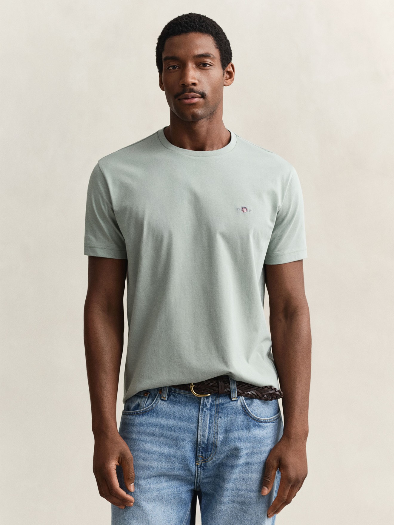 T-shirt com Logótipo Bordado
