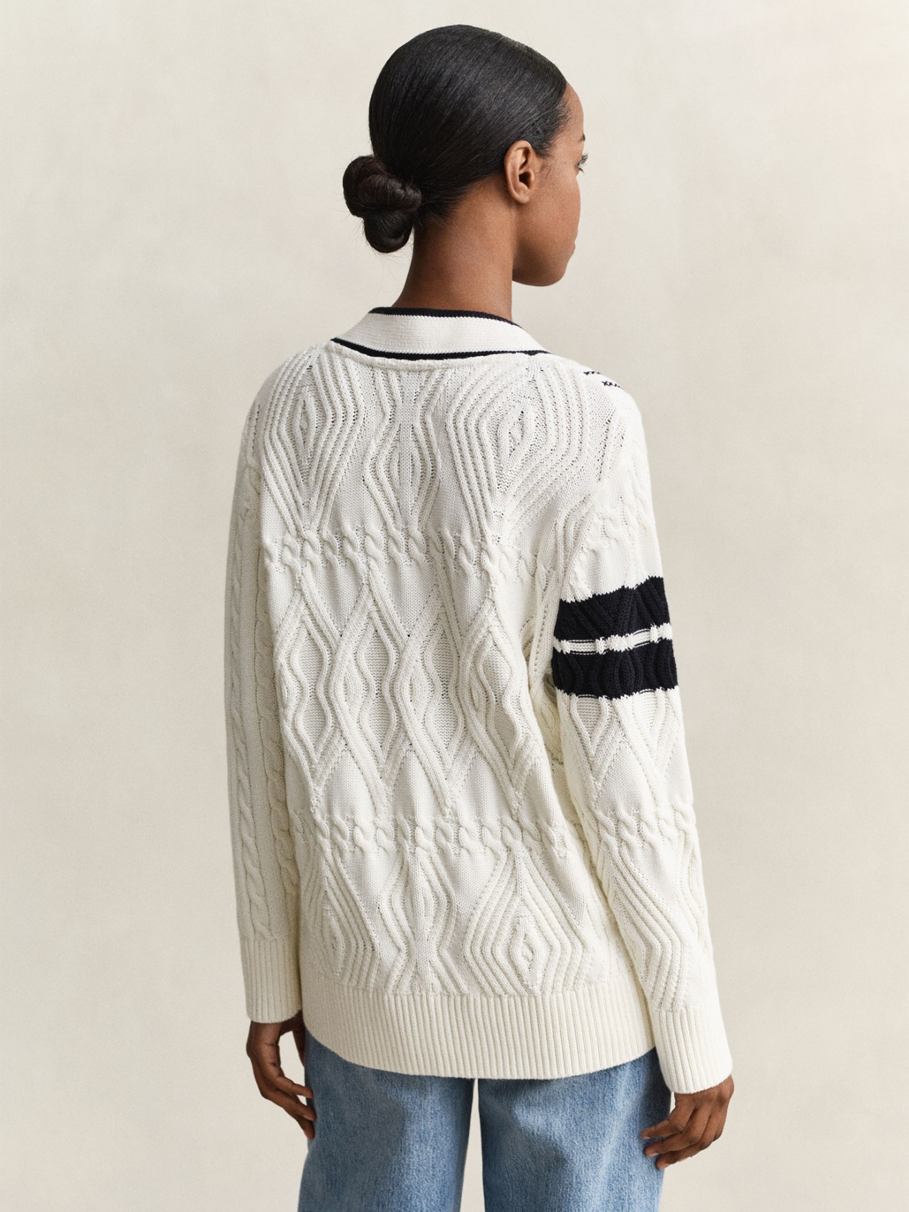 Casaco de Malha com Decote em V