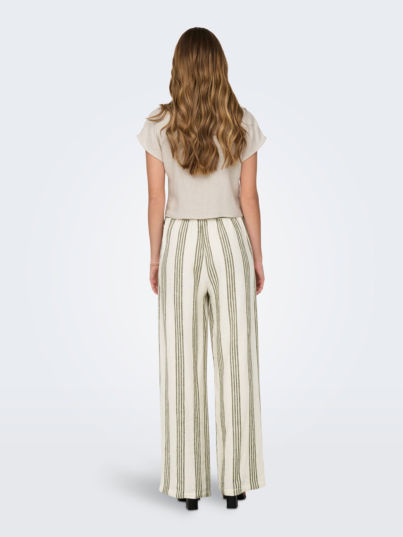Blusa com N� na Bainha
