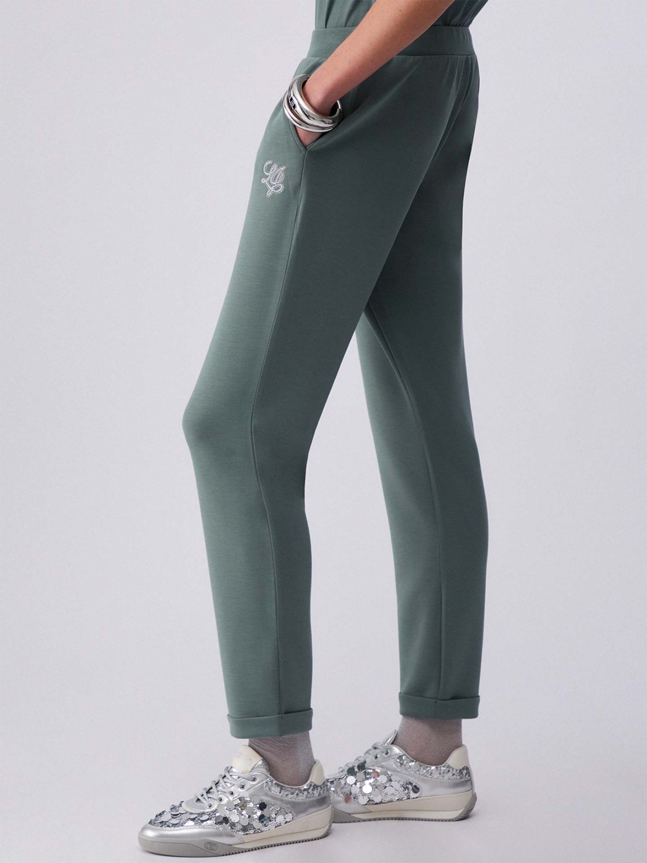Cal�as de Fato de Treino Slim Fit