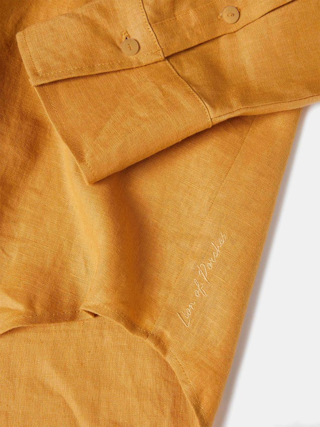 Camisa em Linho de Corte Regular
