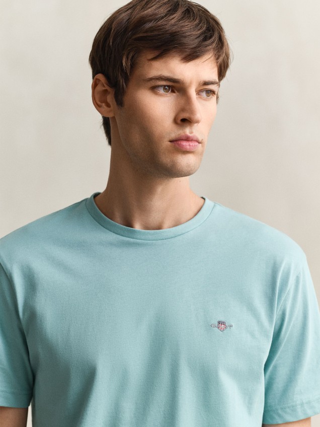 T-shirt com Logótipo Bordado