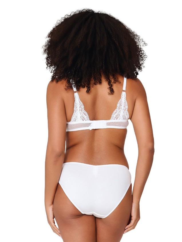 Cueca com Painel Frontal em Renda