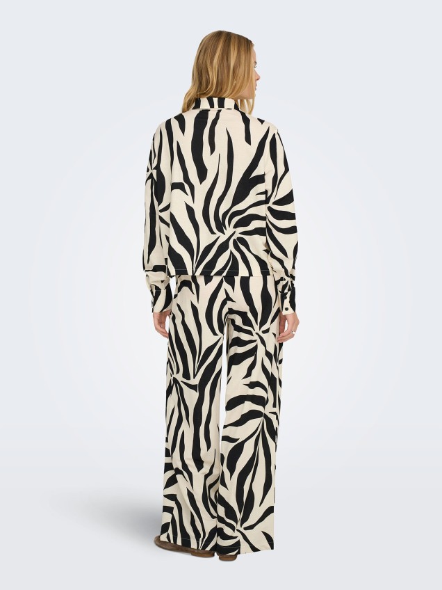 Camisa com Padrão Zebra