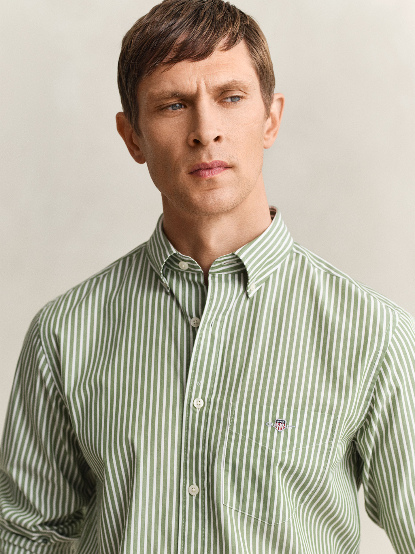 Camisa Regular Fit às Riscas