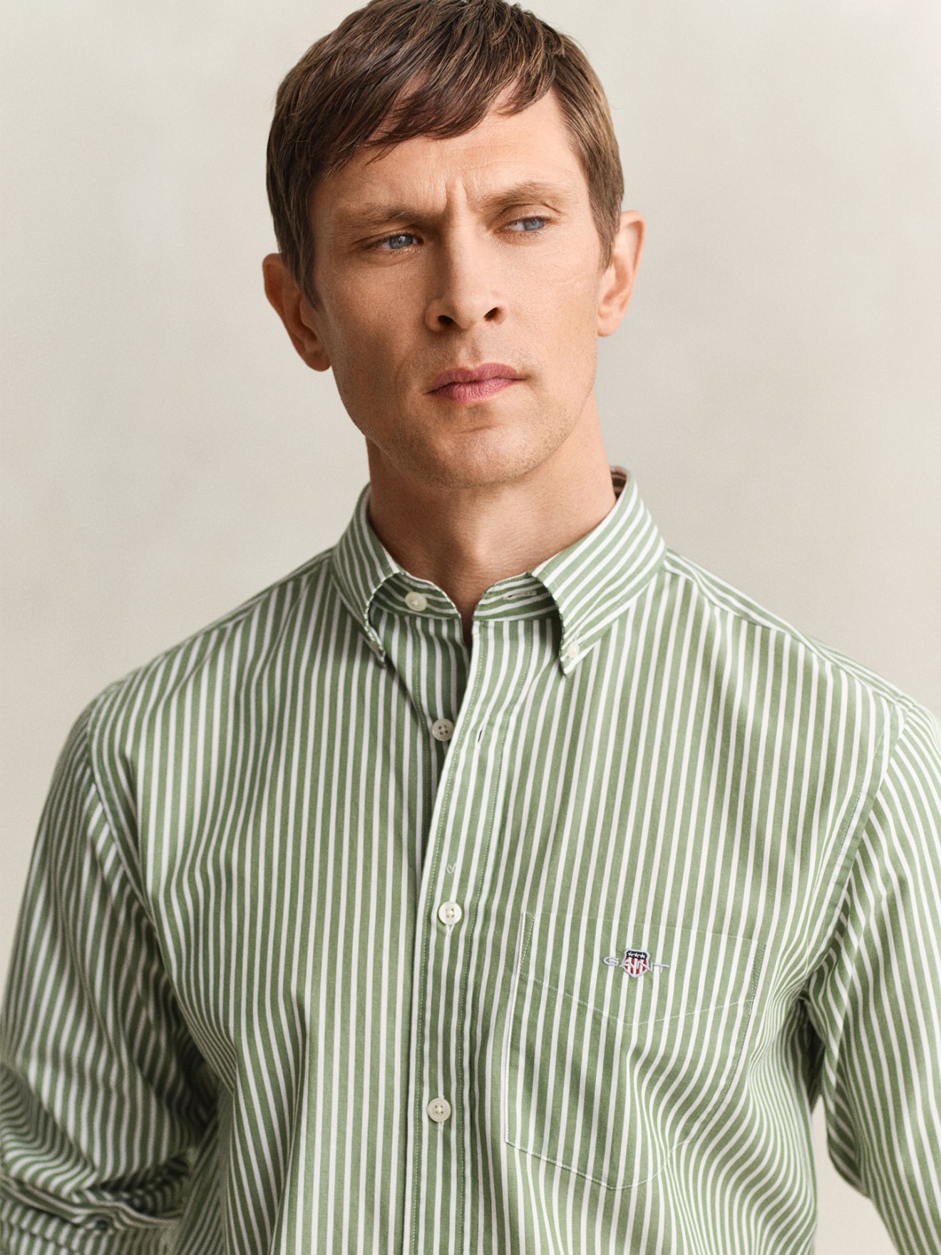 Camisa Regular Fit às Riscas