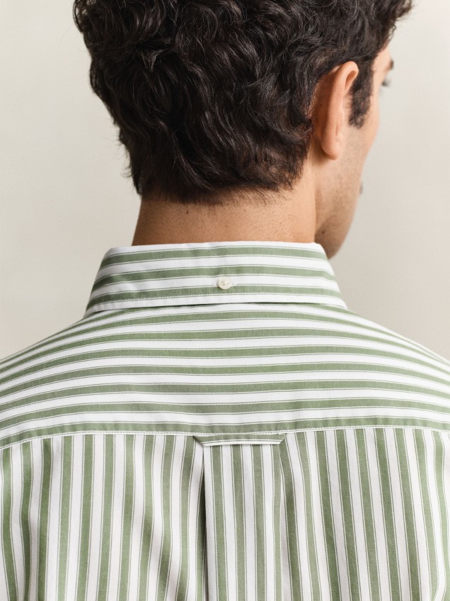 Camisa às Riscas Regular Fit