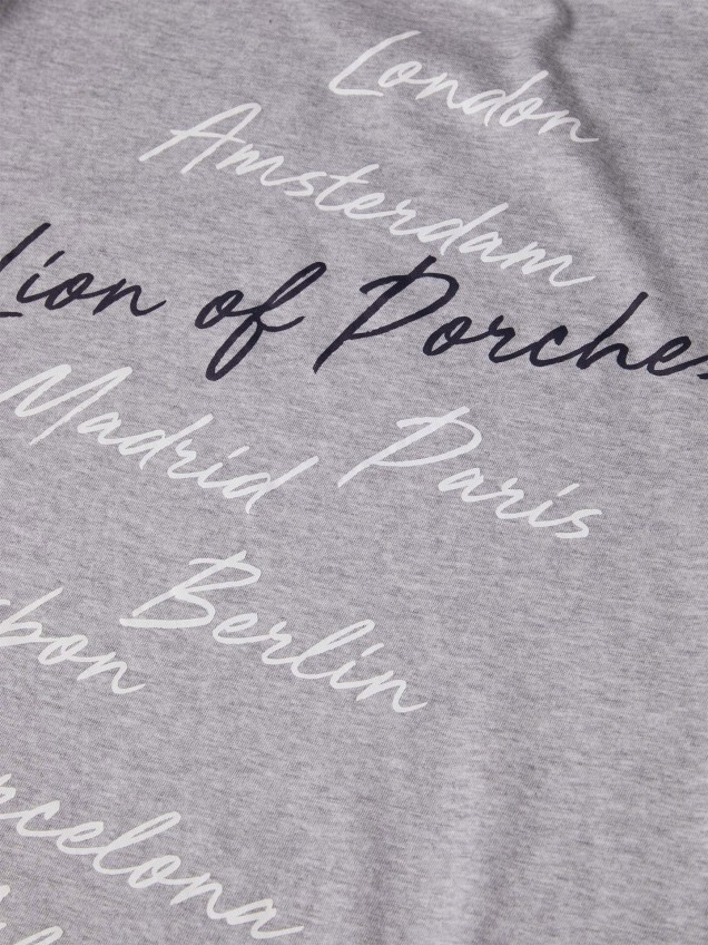 T-shirt com Logótipo Bordado