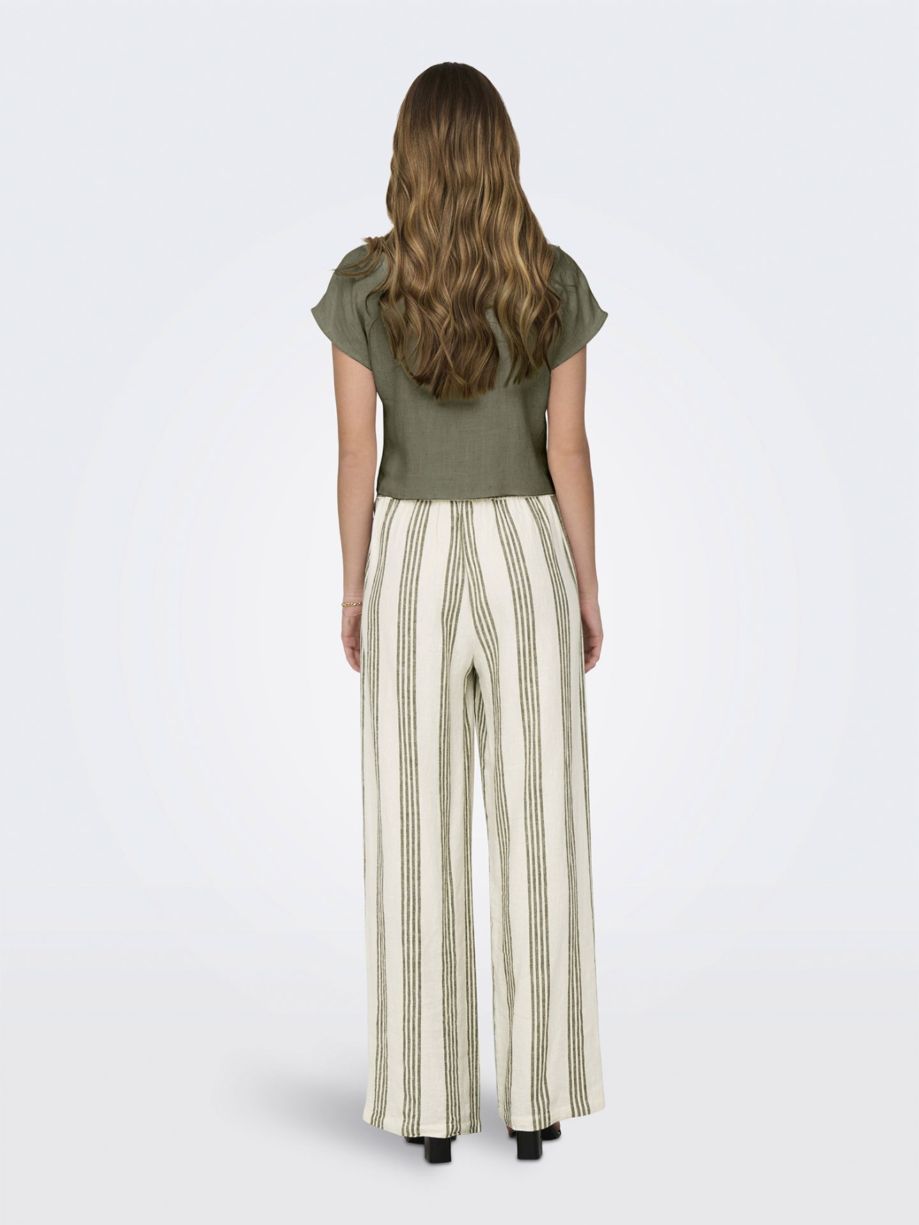 Blusa com N� na Bainha