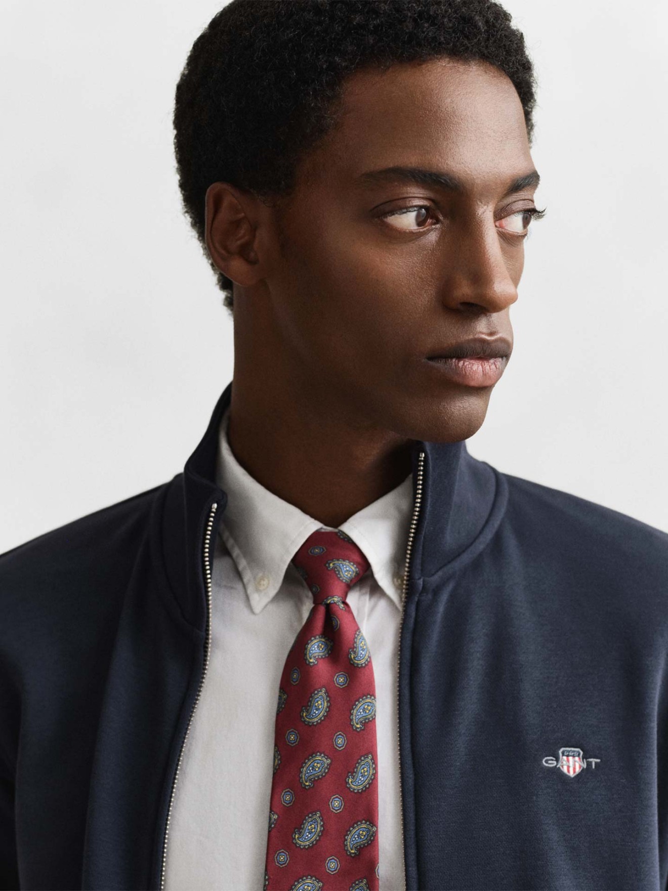 Casaco com Fecho de Correr e Gola Alta