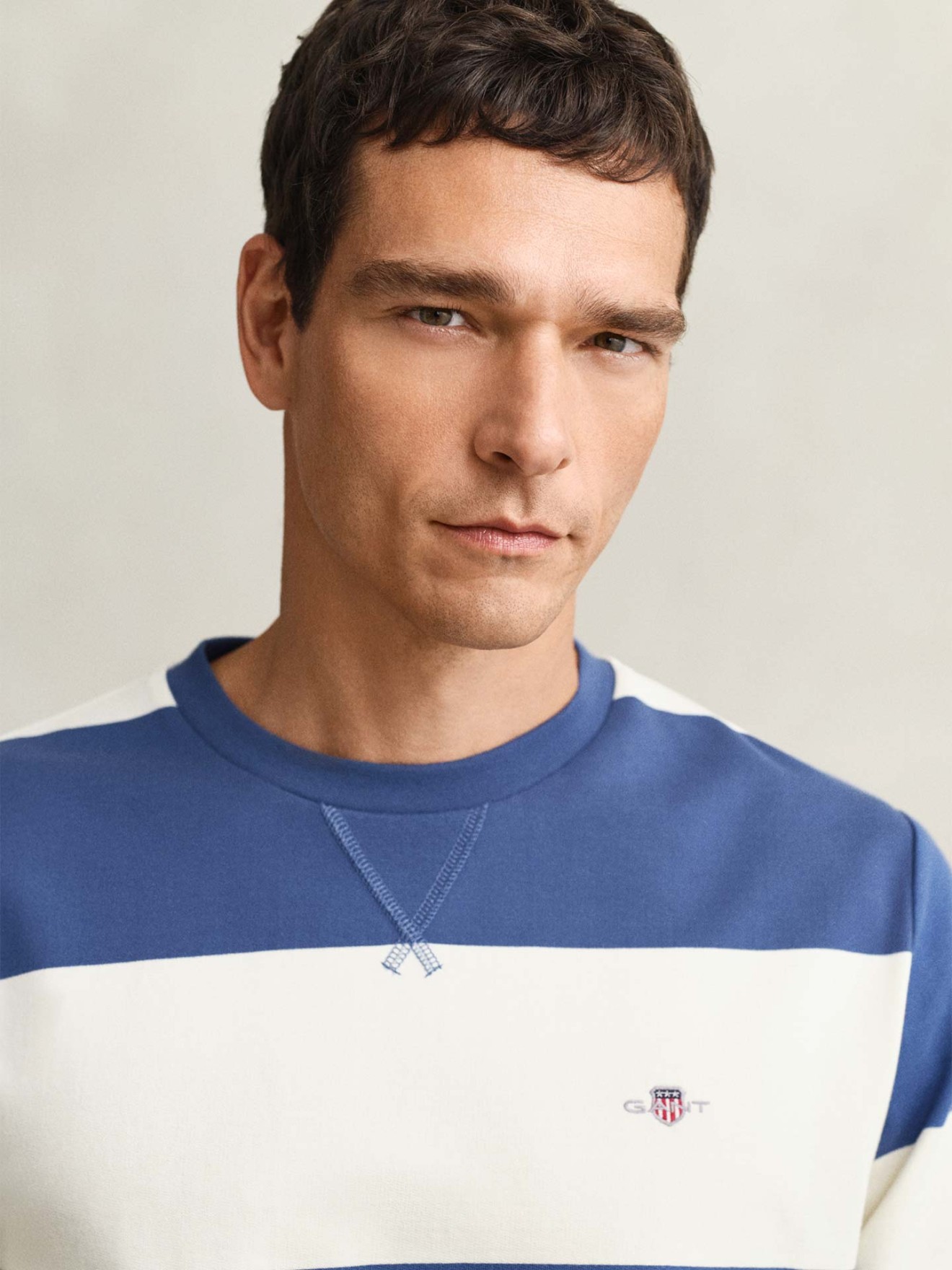 Sweatshirt às Riscas