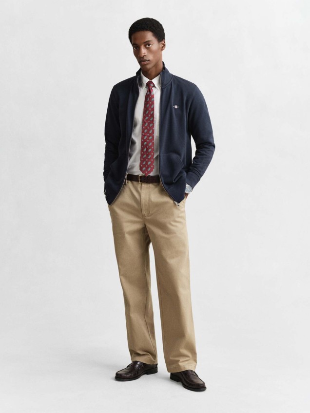 Casaco com Fecho de Correr e Gola Alta