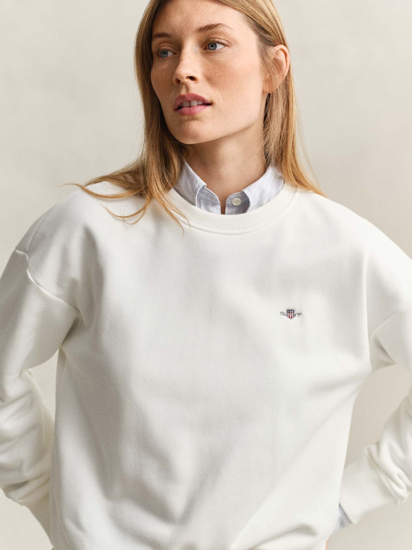Sweatshirt com Log�tipo Bordado