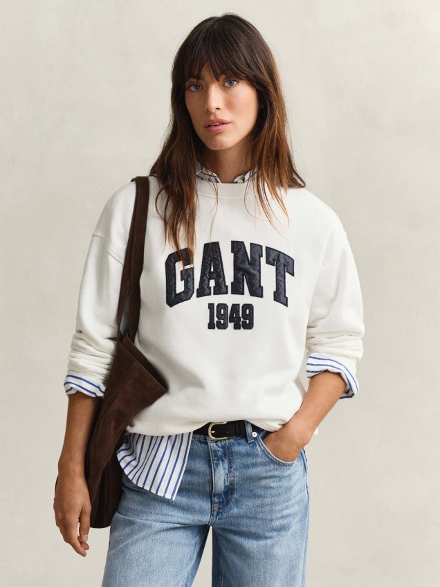 Sweatshirt com Log�tipo Bordado