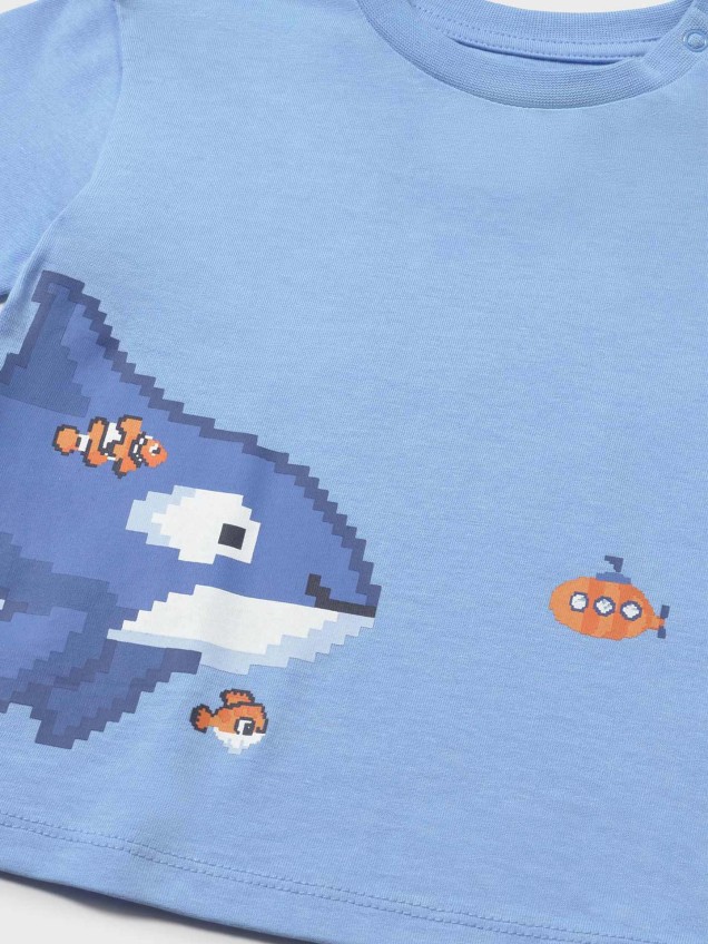 T-shirt com Estampado