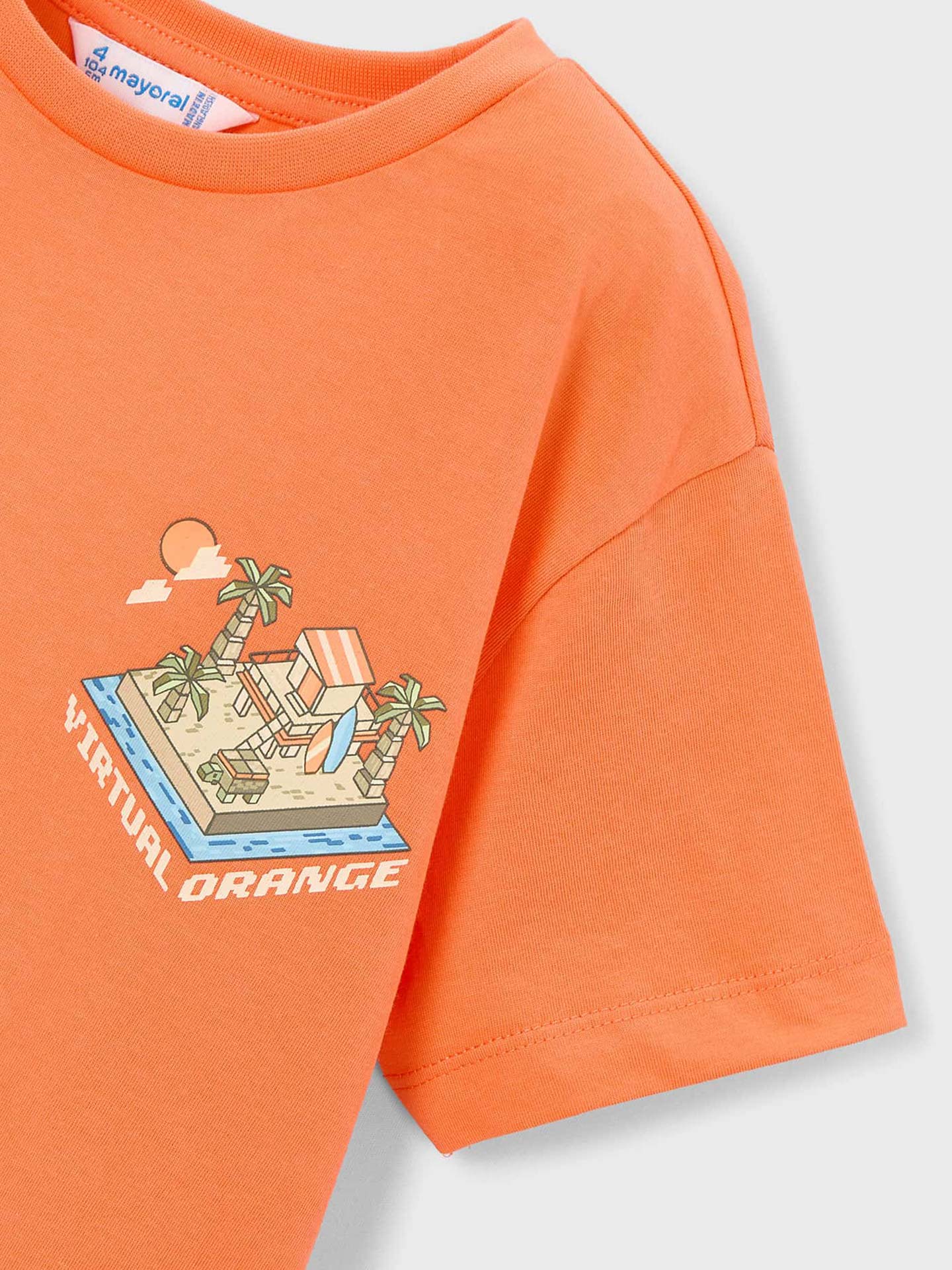 T-shirt com Estampado