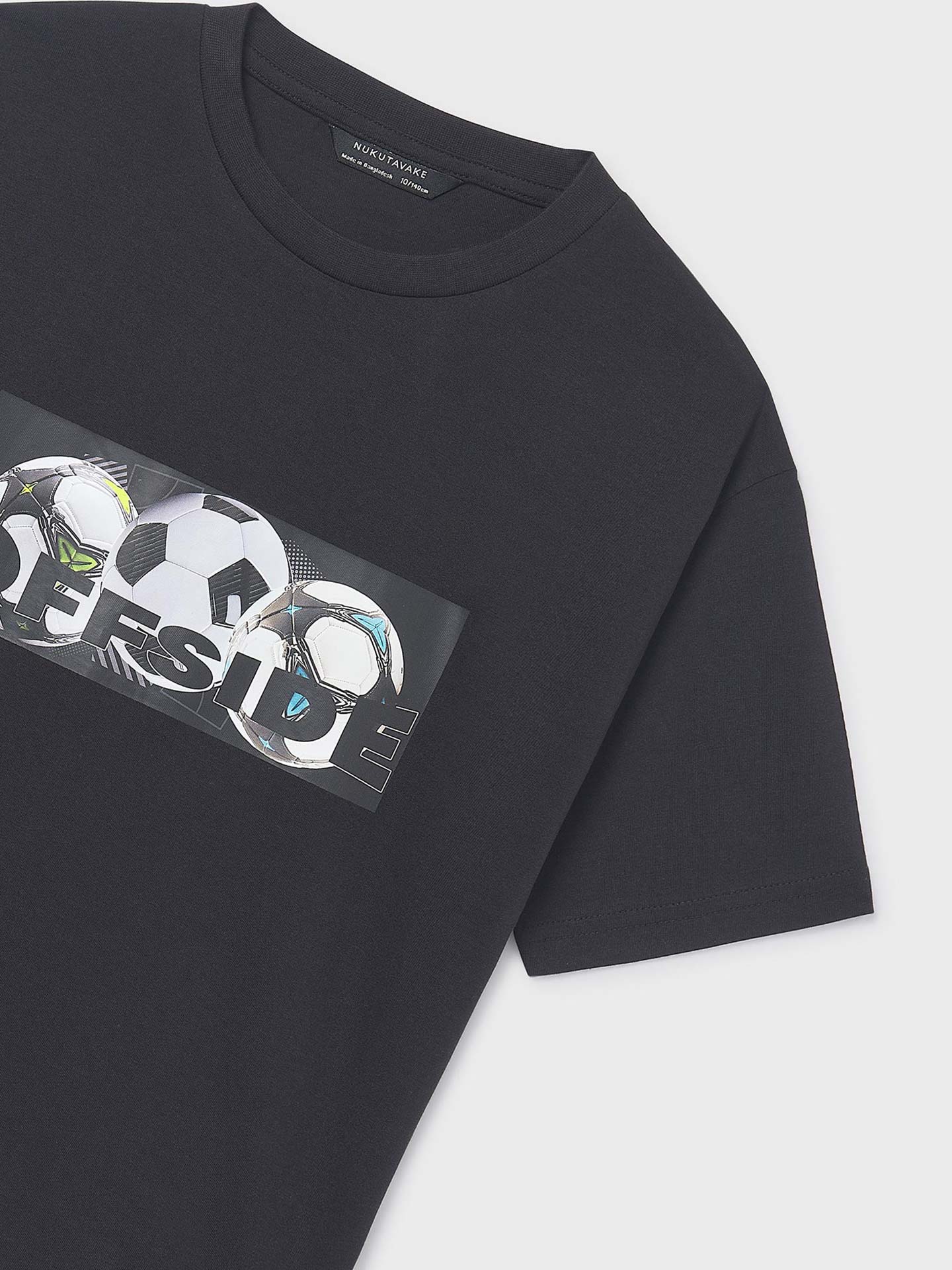 T-shirt com Estampado