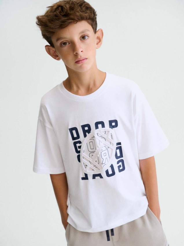 T-shirt com Estampado em Relevo