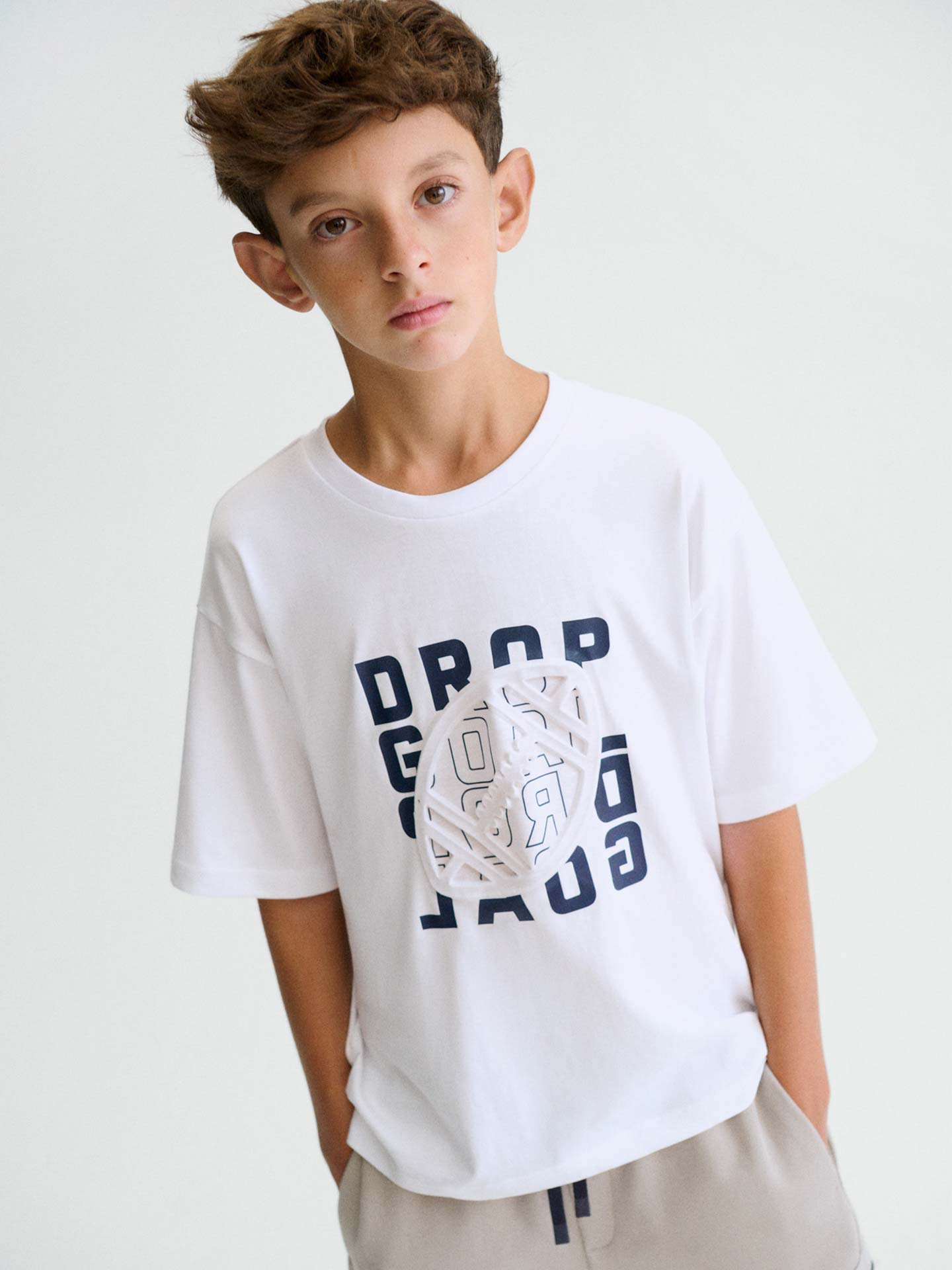 T-shirt com Estampado em Relevo