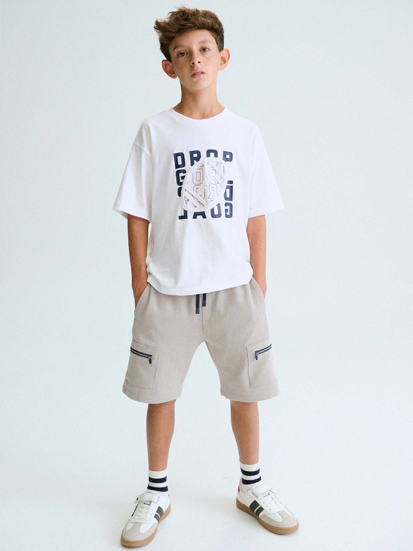 T-shirt com Estampado em Relevo