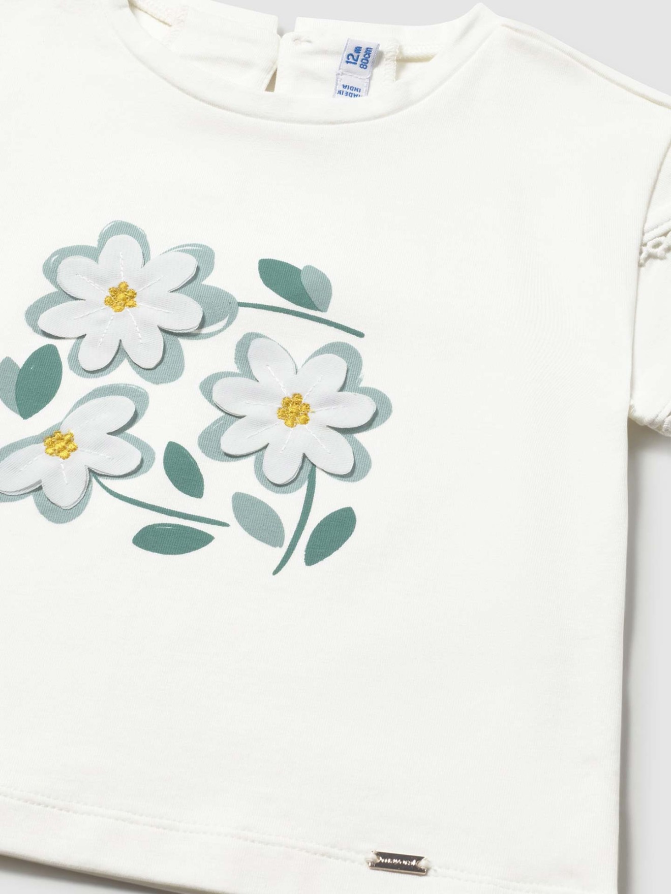 T-shirt com Estampado e Aplica��es Florais