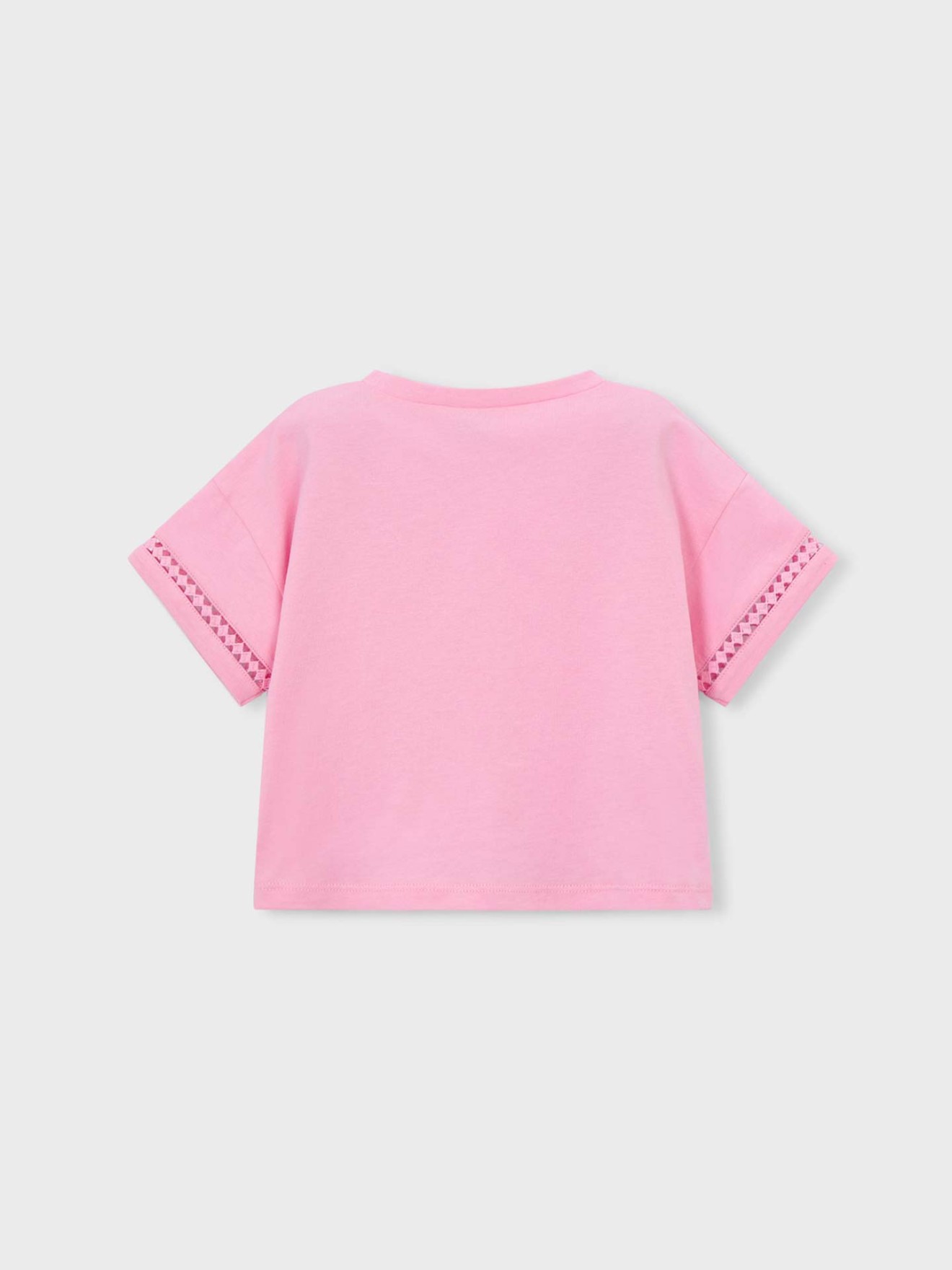 T-shirt com N� Frontal e Detalhe Bordado