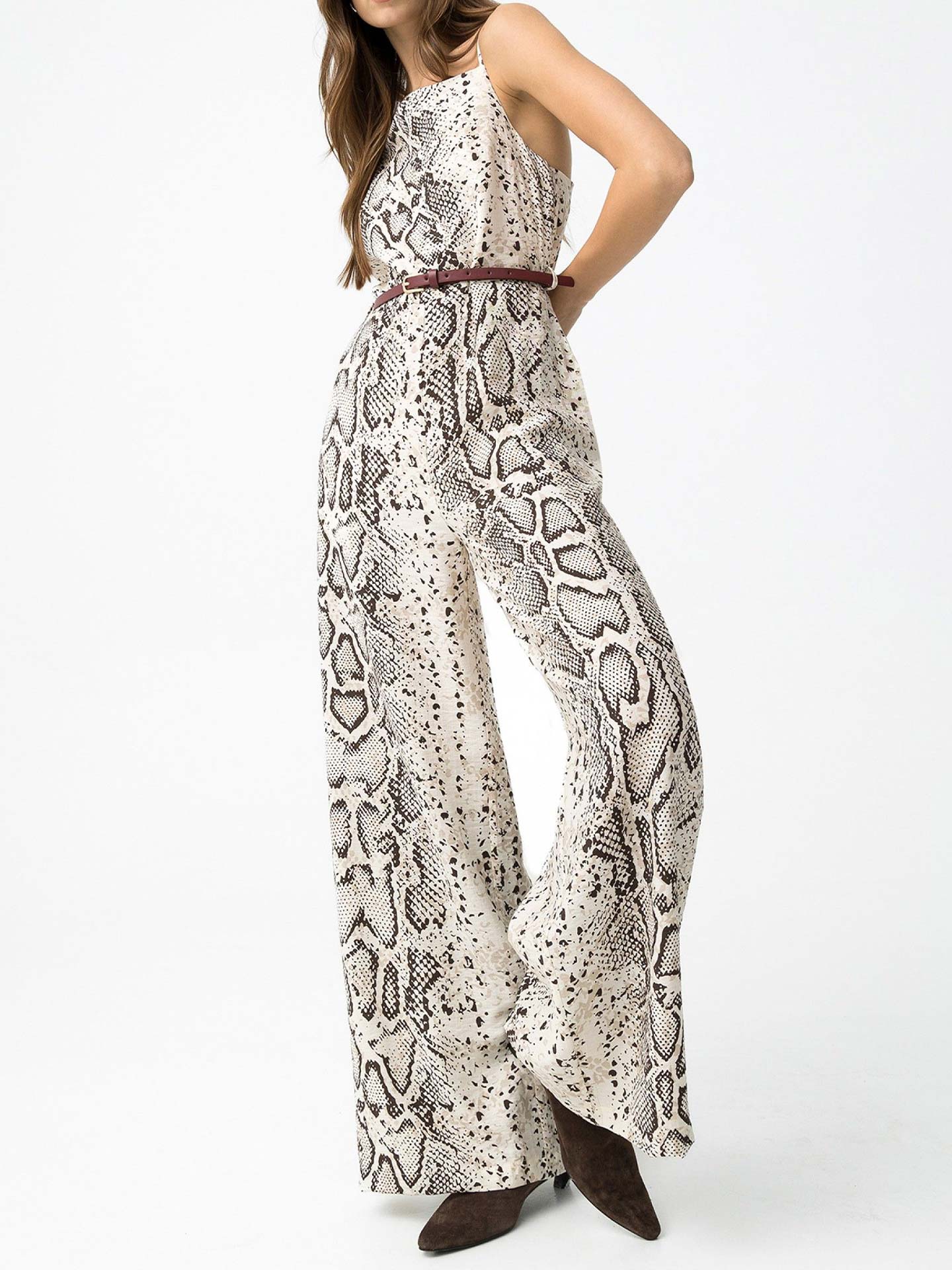 Macacão Comprido de Alças com Padrão