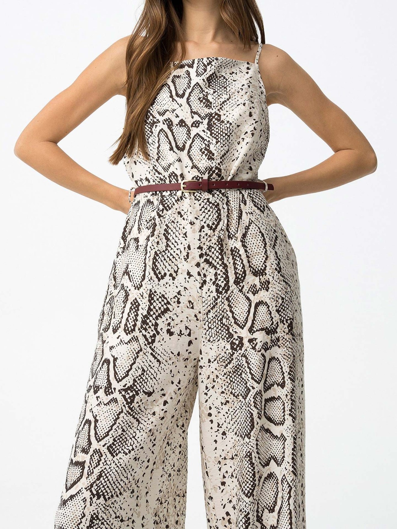 Macacão Comprido de Alças com Padrão