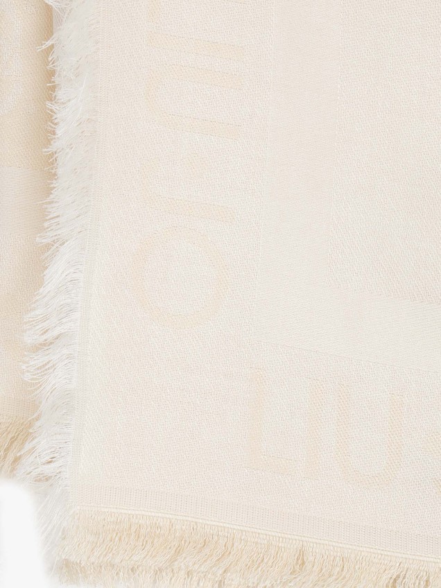 Echarpe com Padrão Monograma