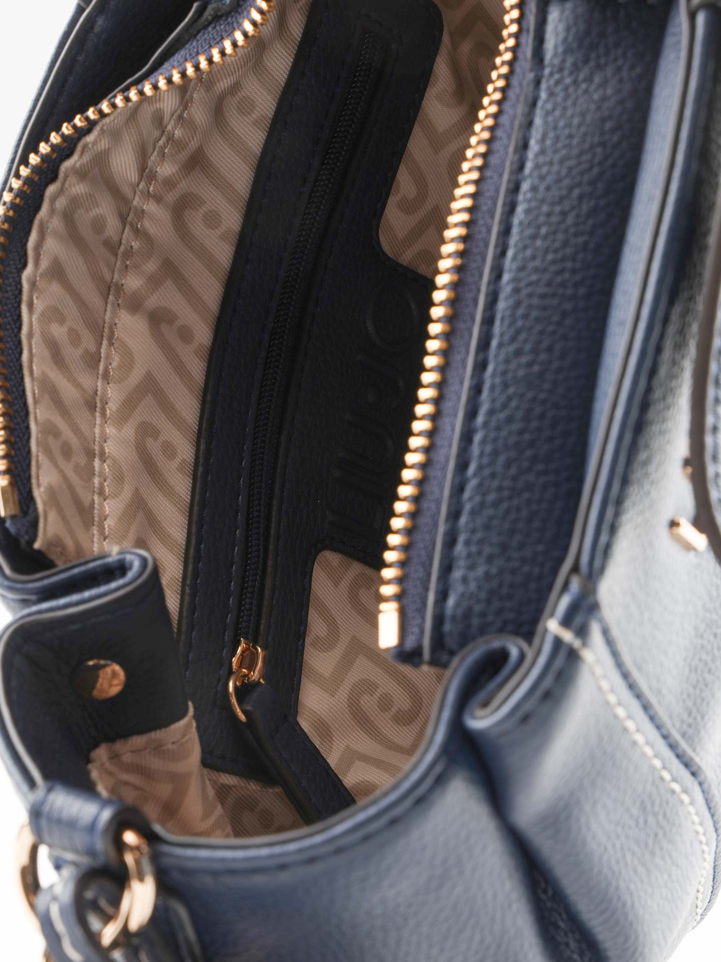 Mala de Ombro com Pespontos