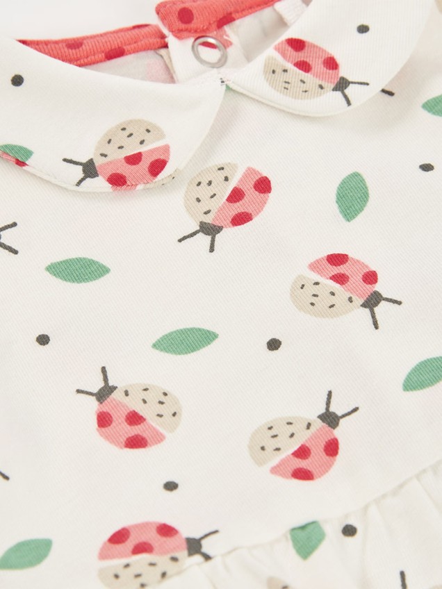Conjunto de Vestido e Tapa-fraldas