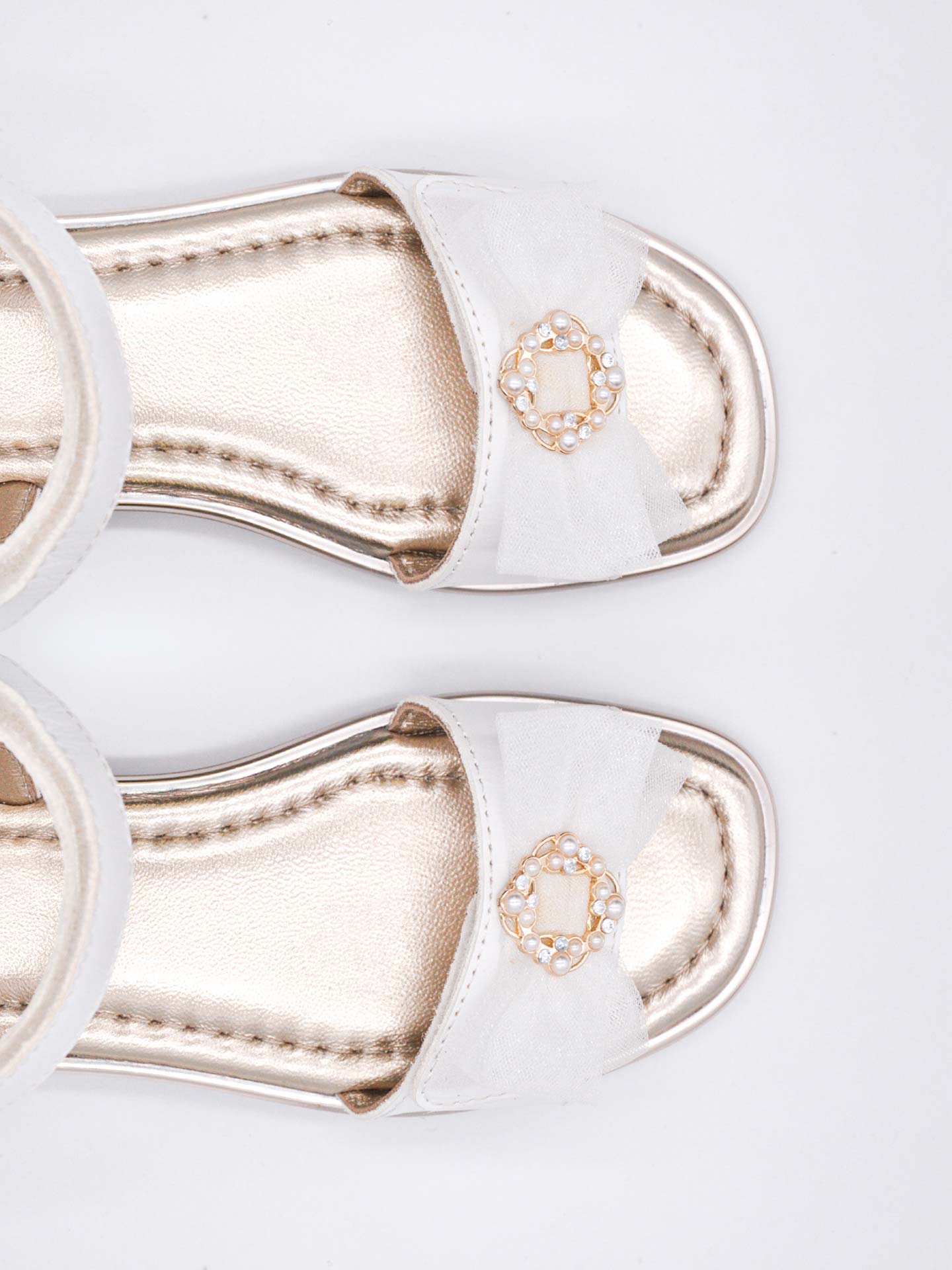 Sandálias de Pele com Laço