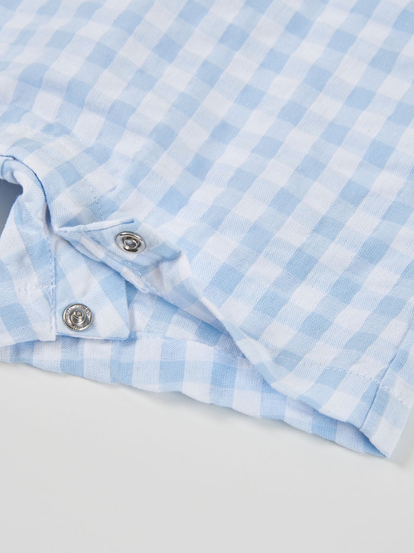 Conjunto de Jardineiras e Body