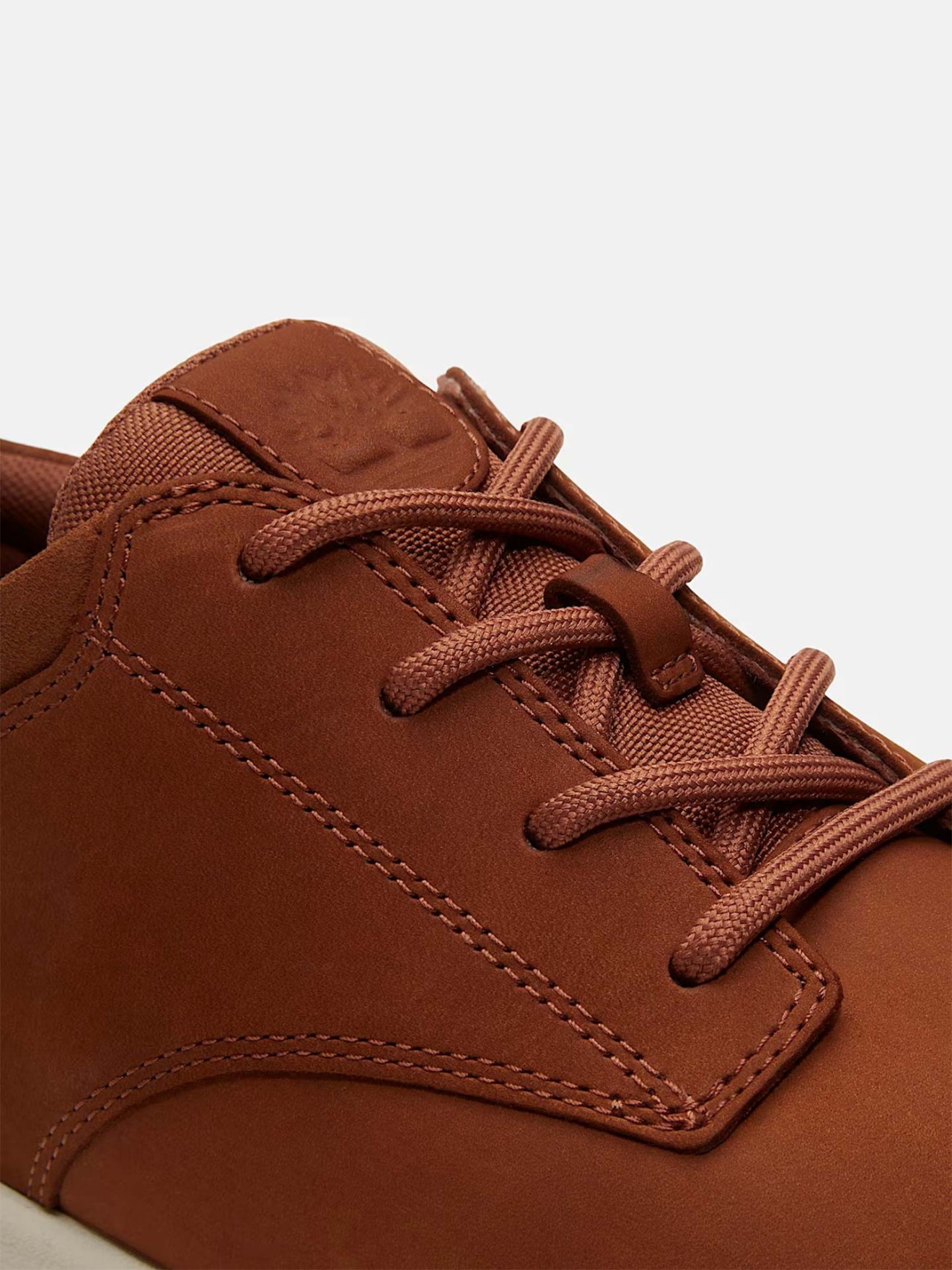 Sapatilhas Parker Street em Pele