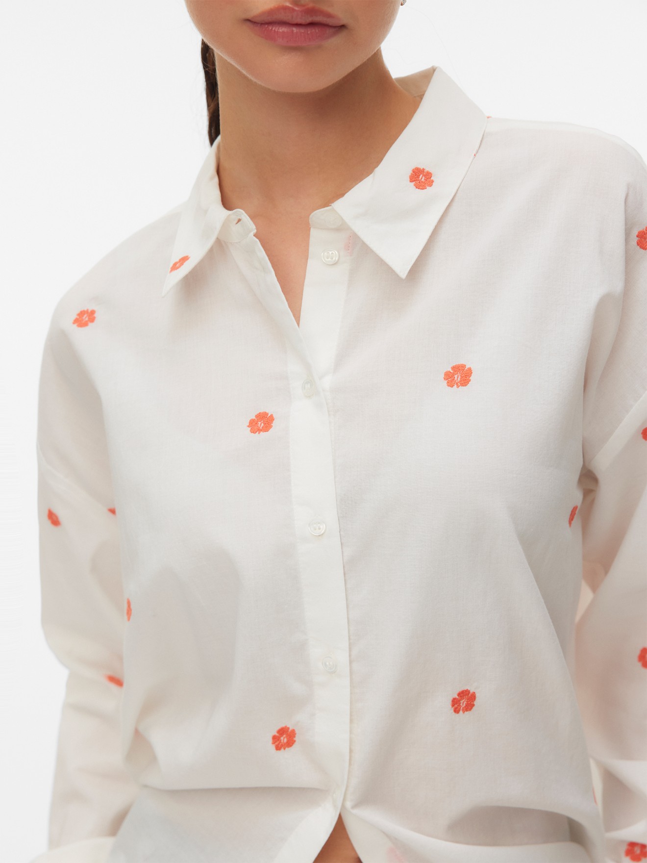 Camisa com Bordado Floral