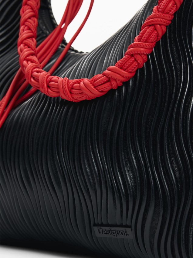 Mala de Ombro com Textura em Relevo