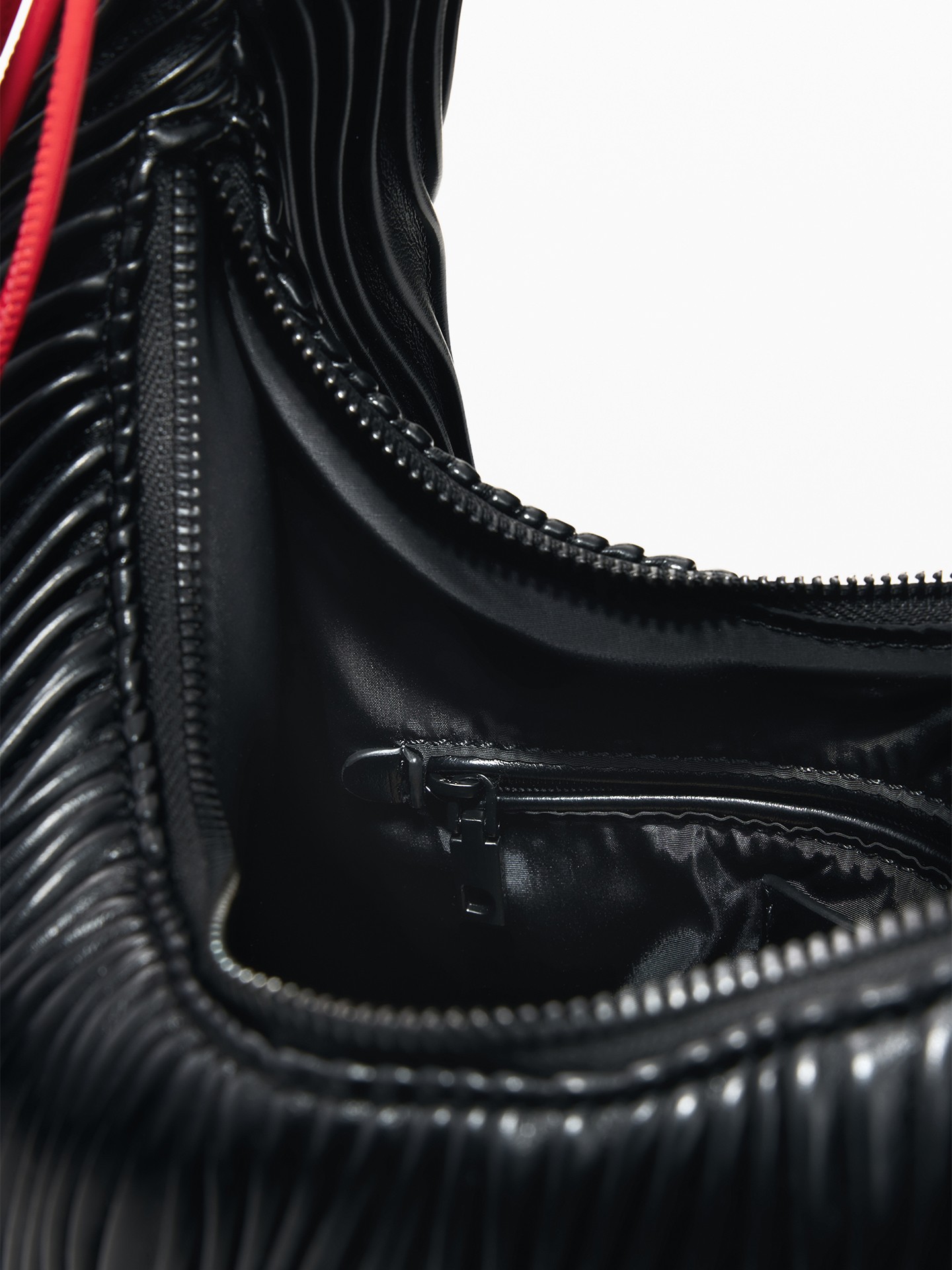 Mala de Ombro com Textura em Relevo