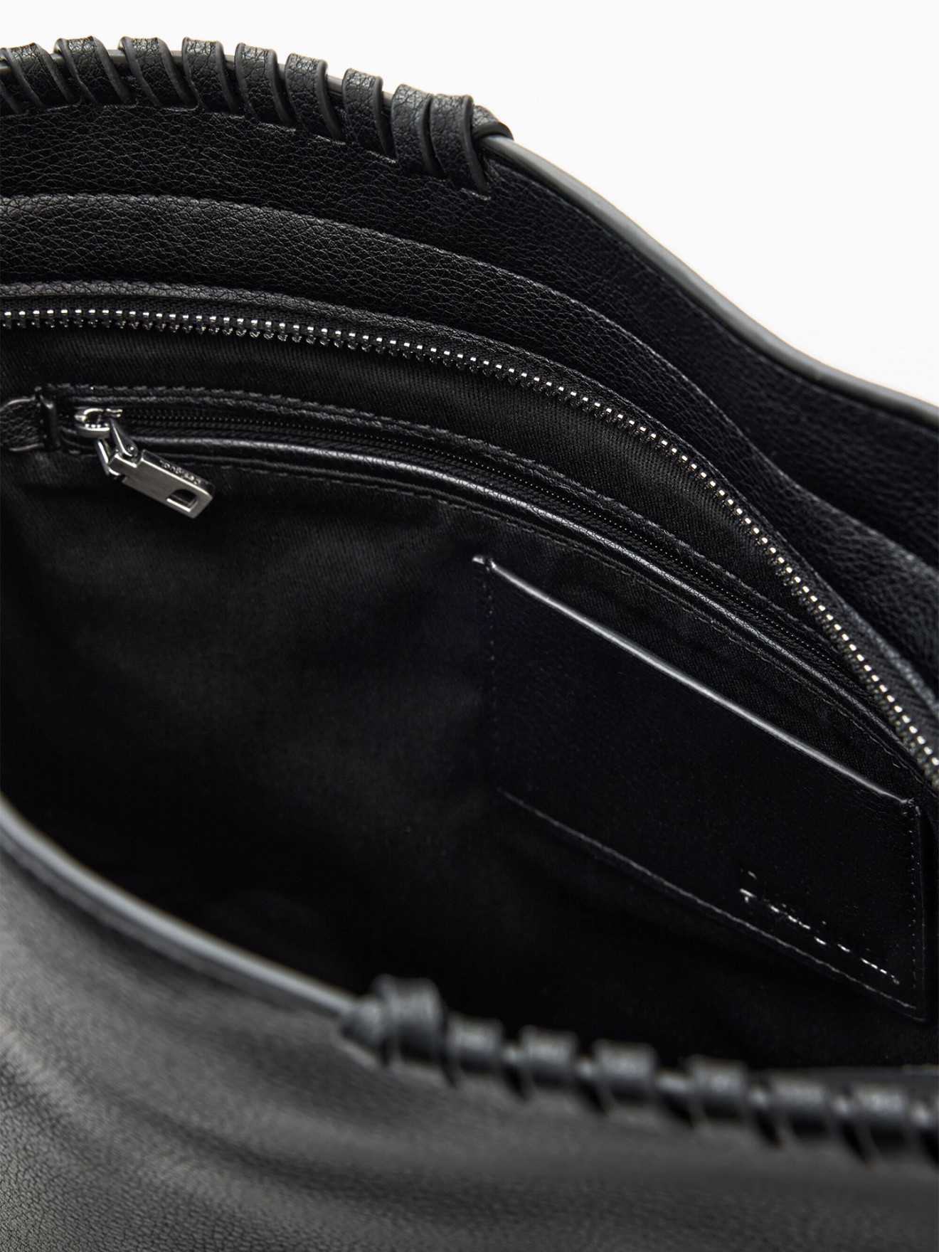 Mala de Ombro Efeito Pele com Detalhes