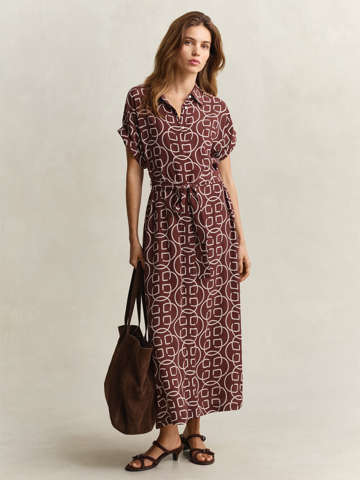 Vestido Camiseiro com Padrão