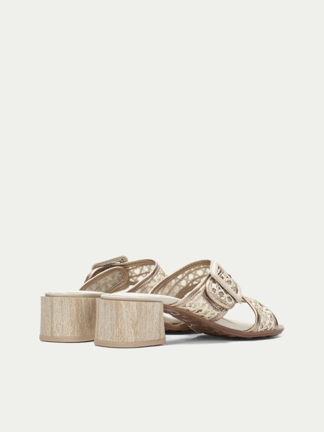 Chinelas com Salto Bloco