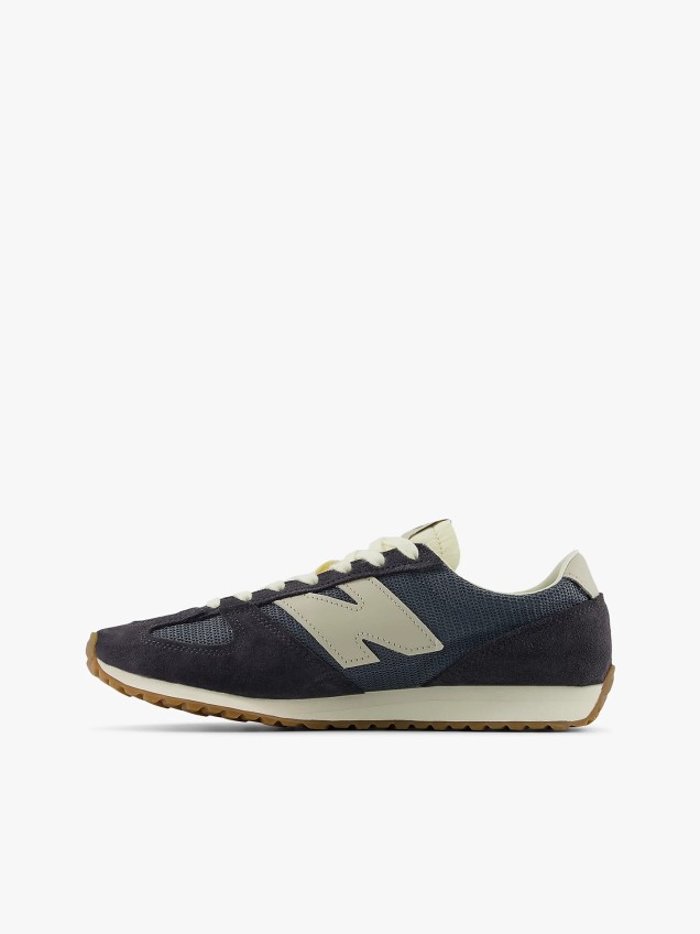 Sapatilhas em Camurça e Malha