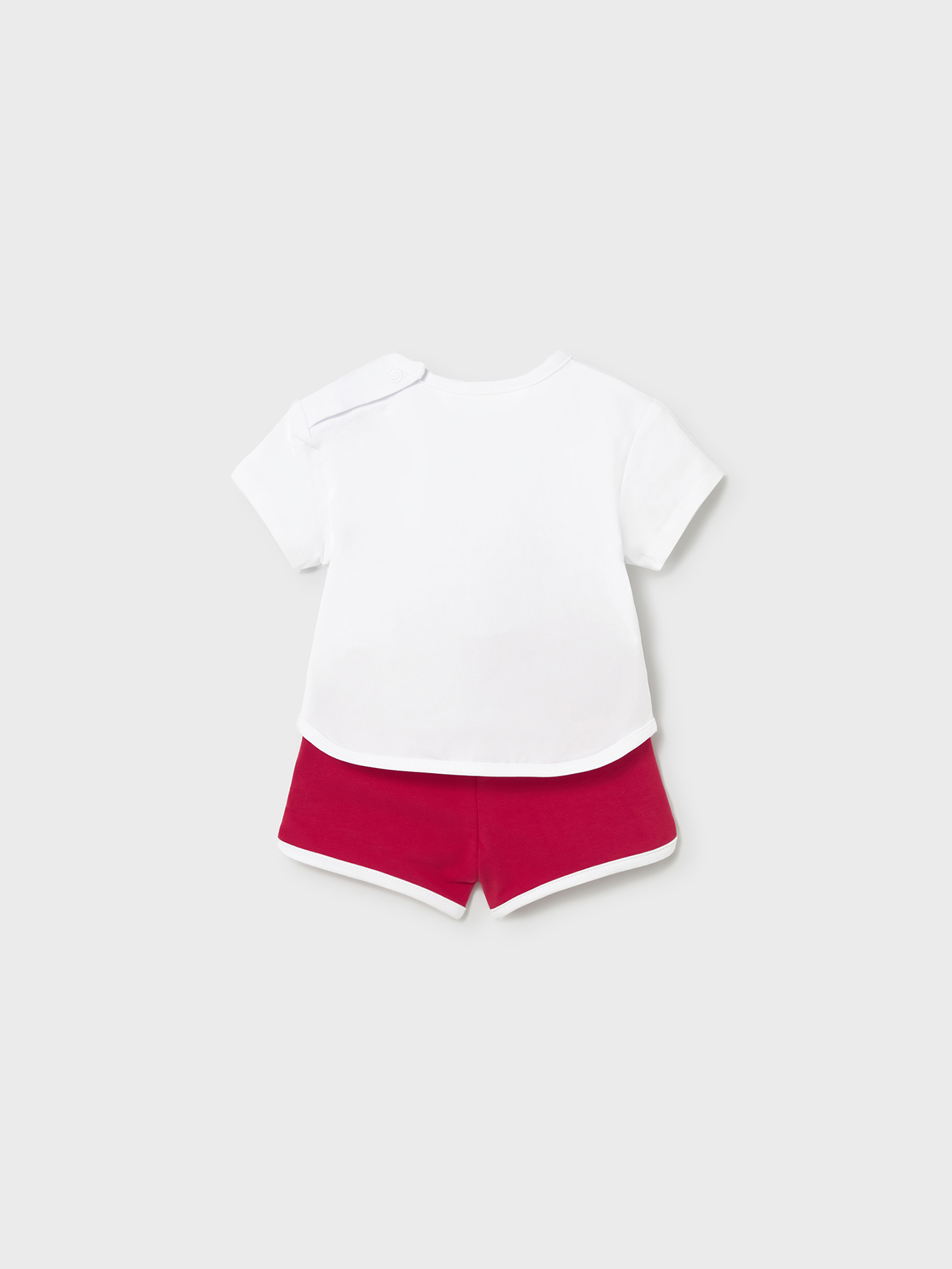 Conjunto Duplo de T-shirt e Calções