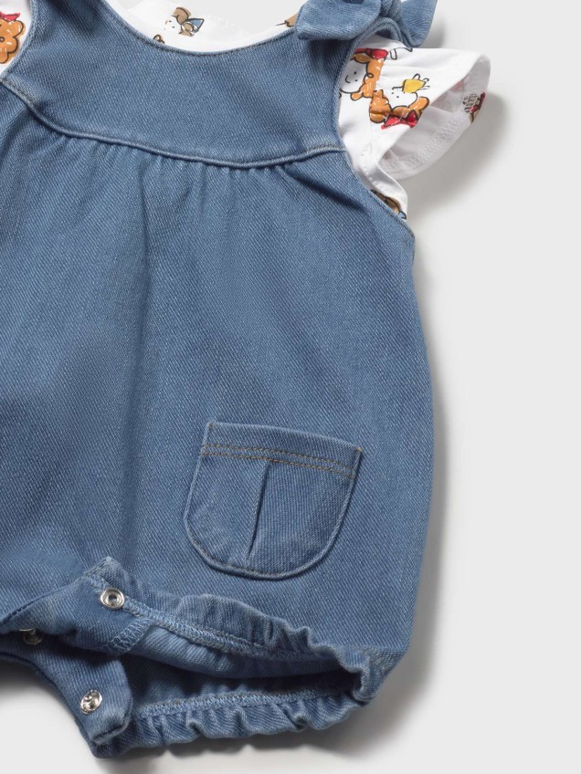 Conjunto de Jardineira e T-shirt