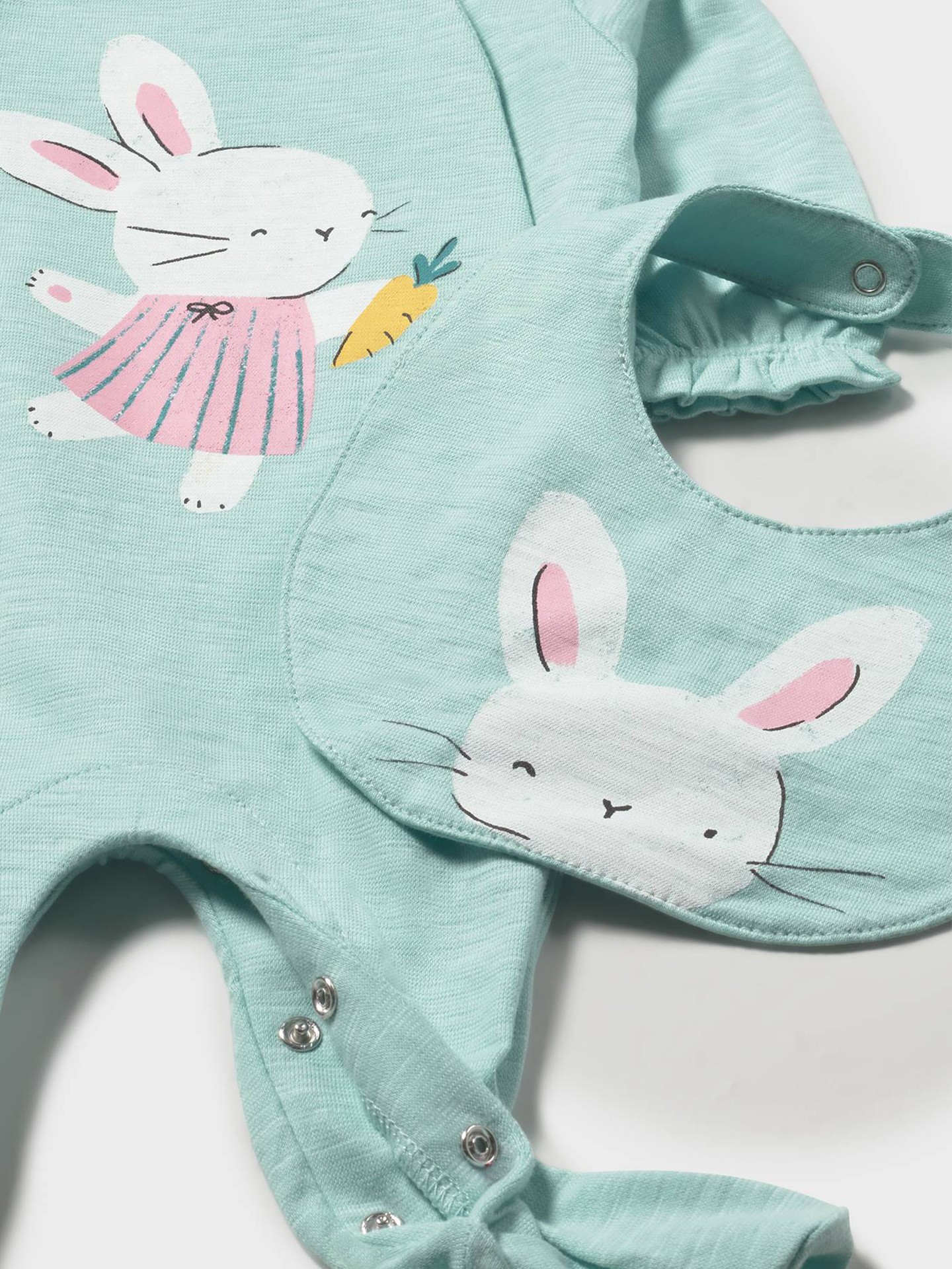 Conjunto de Babygrow com Babete