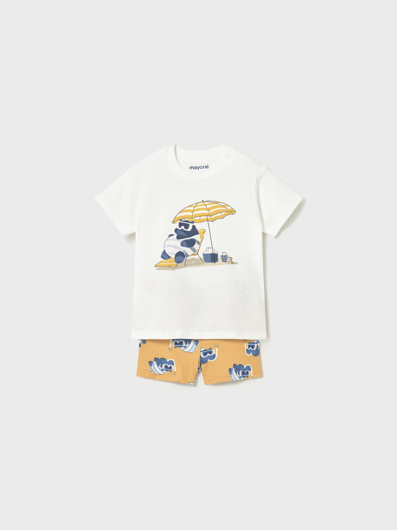 Conjunto de T-shirt e Calção de Banho