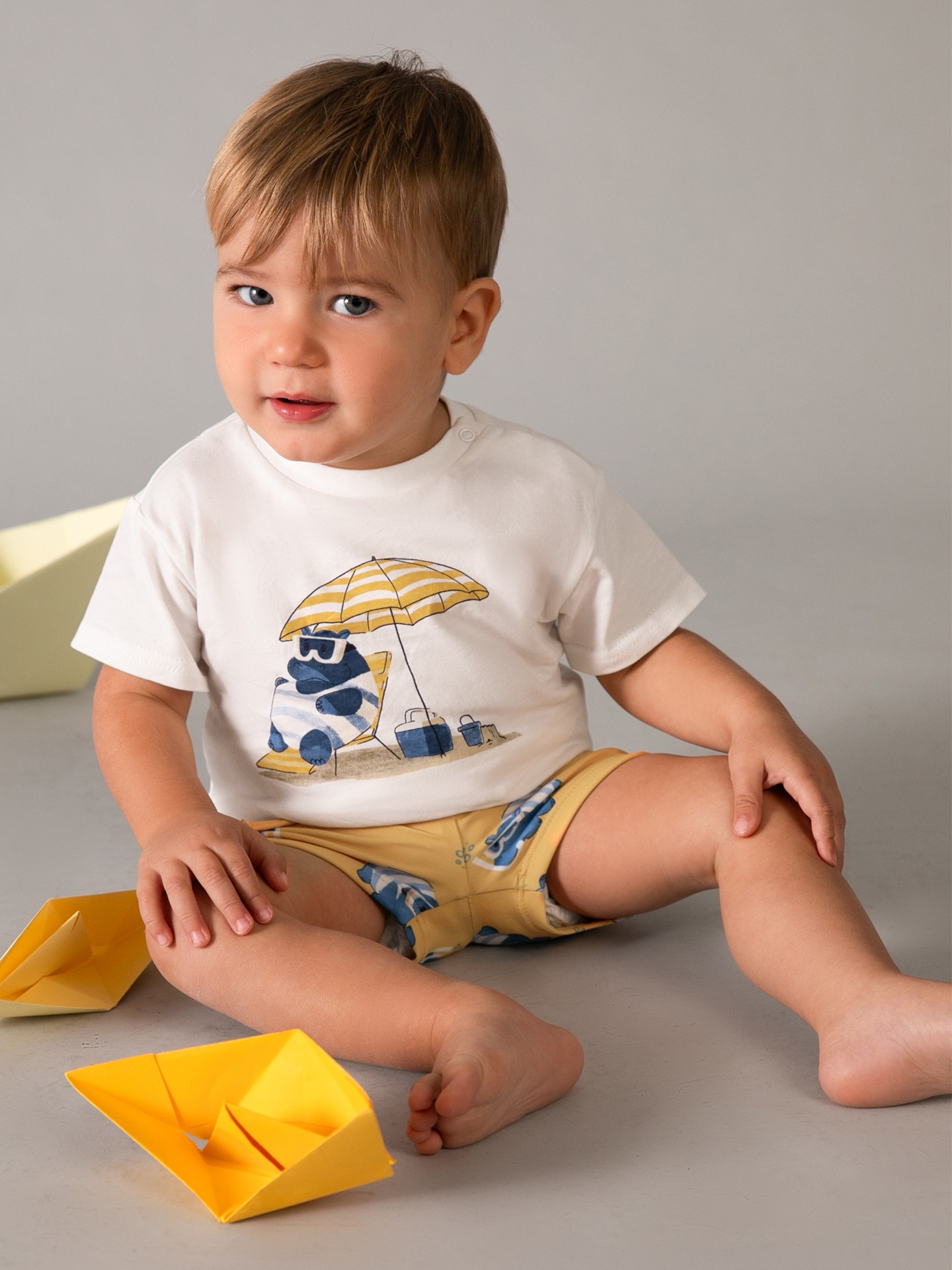 Conjunto de T-shirt e Calção de Banho